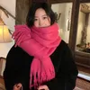 Fast färgdjockad fluffig mjuk mohair koreansk version varm och mångsidig höst- och vinter sjal halsduk
