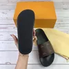 Klassiska vattnet vid vattnet Luxurys designer sandal med låda gummi casual sko glid kvinnor män inomhus tryck mule sommarpool glidande strandreglage dam