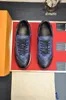 أعلى أزياء MEN MENSER SHEEKERS SHOEDS Black Blue Brow Letter Lace Lace Up Scay Bottom Luxury Mens Mens Sholeds Resports Shoe with Original Box