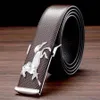 Belts Men's Genuine Leather Belts Galloping Horse Plate Buckle Trouser Straps Versatile Upscale Gift Male Business Fashion Pants Belt 230403