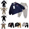 Printemps et automne nouvel ensemble pour enfants pull brodé à col rond pull tricoté avec pantalon mode décontractée vêtements pour hommes et femmes taille 90 cm-150 cm g2