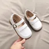 Platte schoenen peuter 2023 mode Koreaanse kinderen meisjes lente brede pu lederen ademende rubberen kinderen schoen baby baby