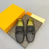 Bruiloft Designer Luxe Jurk Schoenen Casual Mannen Loafers Nieuwe Big Size Lazy Peas schoenen Borduren Mocassins Schoenen Suède schoenen 38-46