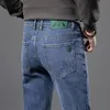 Jeans pour hommes de taille moyenne en coton droit stretch poche à badge classique hommes printemps et automne marque denim jeans vêtements vintage 230403