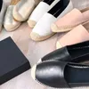 Damen Loafer Schuhe Espadrilles 100% echtes Leder Designer Lammfell Sommer Frühling Cassandre Damen Segeltuchschuhe Luxus Cap Toe Größe 34-42 bequeme Freizeitmode