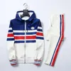 5 herrspårares designer Mens Tracksuit Luxury Men Sweatsuits Långärmad klassisk modeficka som kör casual man kläder kläder byxor jacka två bit #19