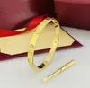 Bracciale di design Coppia in oro 18 carati Bracciale di alta qualità Uomo Donna Regalo di compleanno Festa della mamma Gioielli con cacciavite Ornamenti regalo Accessori all'ingrosso
