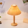 Bordslampor japanska retro led lampa nordiskt fast trä för sovrummet sängklassisk lyx amerikansk studie vardagsrum