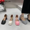 Sandales de printemps Suojialun Brand Femmes Chaussures de sandale Fashion Rond près