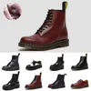 2023 Bottes de neige en cuir d'hiver pour femmes et hommes, cheville, demi-marine, bleu marine, rouge, bordeaux, vert, triple noir, blanc, bottes pour femmes