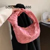 Jodie El Çantası Koyun Din Dokunma Bag Bottegss Bu yılki popüler çanta kadın 2023 Yaz Koreli Yeni Moda Çok yönlü dokuma bir omuz koltuk altı el çantası