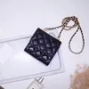 Diamantkarierte Mini-Umhängetasche aus Schaffell für Damen, Klapptasche mit Metallkette und Geschenkbox