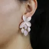 Stud anlände Iced Out Luxury Bling CZ Fashion Women Jewel Micro Pave 5a Big Flower Charm Drip Leaf Dangle Earrings 231102