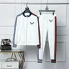 5 herrspårares designer Mens Tracksuit Luxury Men Sweatsuits Långärmad klassisk modeficka som kör casual man kläder kläder byxor jacka två bit #19