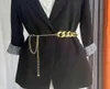 سلسلة ذهبية حزام رفيع للنساء أزياء سلاسل الخصر المعدنية للسيدات فستان معطف تنورة زخرفية حزام الشرير مجوهرات الإكسسوارات G23951130