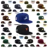 Nouveaux chapeaux ajustés Taille de concepteur Plat Chapeau décontracté Baseball Fit Chapeau plat Lettre Broderie Casquettes de basket-ball réglables Sports de plein air Bonnets Hip Hop Ordre de mélange de casquettes en maille