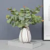 Decoratieve bloemen 2 stks aantrekkelijke fijne textuur simulatieplant realistisch ogende pography Achtergrond nep eucalyptusbladeren