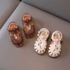Sandálias câmeras de câmeras sandálias femininas 2023 Summer Sapatos infantis confortáveis ​​solados de solado de solas de praia Sapatos bordados sandálias Princess tamanho 21-30 Z0331