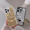 Cas de téléphone de concepteur Fashion Glitter Triangle P Cas pour iPhone 15 14 Pro Max 14pro 13 13pro 12 Pro Max 11 Clear Sequin Rhine Stone Case Bling Shiney Women Cover