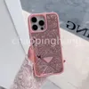 İPhone 15 Pro Maks Kılıfları Moda Tasarımcısı Rhinestone Diamond Women Back Cover Apple iPhone 13 Promax 12 Pro Max 14 Üçgen P Sert TPU Kapakları