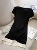 Casual klänningar polo krage kortärmad stickad svart klänning sommar hit färg rak v-hals t-shirt kort kjol baslager skjorta 230331