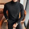 Camisolas masculinas 2023 British Style Autumn Solid Pullover sólido Turtleneck