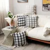 Kussensloop Noordse eenvoudige garen-geverfde plaid rond Tassel Sofa Cushion Cover Home Decoration Model Room