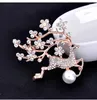 Broches MOONROCY Rose Goud Kleur Kristal Broche OL Herten Trendy Bloem Leuke Synthetische Parel Sieraden Voor Vrouwen Geschenken Gift Drop