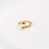 Bröllopsringar Titanium Steel Justerbart Par Ring Gold Color Hug for Women Loves Engagement Jewelry Gift