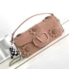 Luxury Tote Bag Cowhide Lady Purse Bag V Square Bags Designer 23 Fashion Flower Små klistermärken Loco Handbag Magnetic Single Shoulder Straddle Handheld