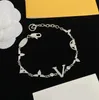 Pulseras con dijes Diseñador de lujo elegante moda para mujer colgante trébol tenis pulsera boda l louisely monedero vuttonly crossbody cyma