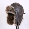 Berets B-8430 Unisex Russische Ushanka Bomber Caps Männer Frauen Kunstpelz Trapper Hut Leder Wind Proof Earflap Warme Kopfbedeckung