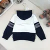 Luxury Baby TrackSuits Autumn Długie rękawie Zestaw Bluzy Bluza z kapturem rozmiar 90-150 Wysokiej jakości sweter i spodnie Nov05