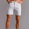 Short masculin short blanc masculin short bermuda street vêtements coton longueur de genou short occasionnel des vêtements de travail de la mode d'été 230403