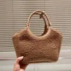 O Casual Peffur Totes Trapézio Bolsa De Ombro Grande Saco De Compras Mulheres Bolsa Designer Totes Bolsas Crossbody Luxo Moda Ladys Múltiplas Cores Saco De Viagem 01