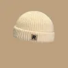 CAPS HATS SOLID FÄRG VARM KNITNING BARNS CAP Autumn Winter R Letter Melon Caps For Baby Korean Casual Boys Girls Brimless Hat Beanie 231102