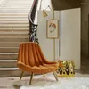 Golvlampor Post-Modern Living Room Lamp Nordic Minimalist Creative Showroom Study and Bedroom Metal Easel Art Vertical