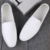 Chaussures habillées été hommes mocassins robe de mariée blanc mocassins de conduite chaussures homme chaussures décontractées en cuir sans lacet super léger chaussures pour hommes 230403