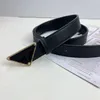 2023 Cinturón de diseñador de lujo Moda Triángulo invertido Hebilla Cinturón de cuero genuino Longitud total 110 cm Diseñadores de alta calidad Cinturones para hombres y mujeres