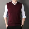 Coletes masculinos de malha pulôveres com decote em v camisola outono/inverno luxo qualidade casual roupas masculinas suéteres pull homme chaleco hombre 231102