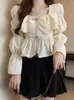女性のブラウス白人女性韓国ファッショントップトップ女性エレガントな甘いフレアスリーブシャツ女性フレンチスタイル弓スリムブラウス