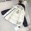 Neue Baby-Kapuzenjacke Winter Knopfreißverschluss für Wärme Kinder Daunenmantel Größe 100-160 Einfarbiger Kindermantel Nov05