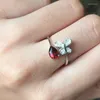 Cluster Ringe Großer Verkauf Klassischer natürlicher roter Granat Edelstein Wassertropfen Ring Frauen Silber Schmuck Geburtstagsgeschenk Wein Weihnachten