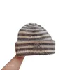 Bonnet / Skull Caps Designer Automne et hiver Nouveau doux gluant chaud cachemire tricoté chapeau froid mode polyvalent couple tricoté chapeau doux et petit visage ZW9Y