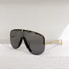 2023 nouvelle protection des yeux à rivets personnalisés à la mode de la nouvelle famille G du designer de luxe Zhou mêmes lunettes de soleil GG0667S