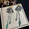 Dangle Küpeler Avize Retro Üç Boyutlu Renk Çiçek Kadınlar Fransızca Uzun Küpe Vintage Parlak Rhinestone Çiçek Ziyafet Kulak