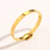 Mulher Mulheres Love Bracelets 18K Bangle Gold Bangle Aço inoxidável Diamante Jóias Jóias Acessórias de design de ponta de ponta Pacote de presentes em família