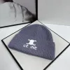 Gorro de punto clásico Gorro Gorro Diseñador para mujer Gorro de invierno Gorros de pelo de conejo para hombres Marca de lujo Letras Gorro suave y cálido 23 colores Casqueta de algodón