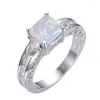 Anneaux de mariage Vintage Femelle Bleu Opal Pierre Bague Dainty Creux Pour Femmes À La Mode Mariée Goutte D'eau Fiançailles