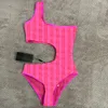 Designer kvinnor badkläder sexig ihålig baddräkt brev tryck baddräkt två bit bikini set